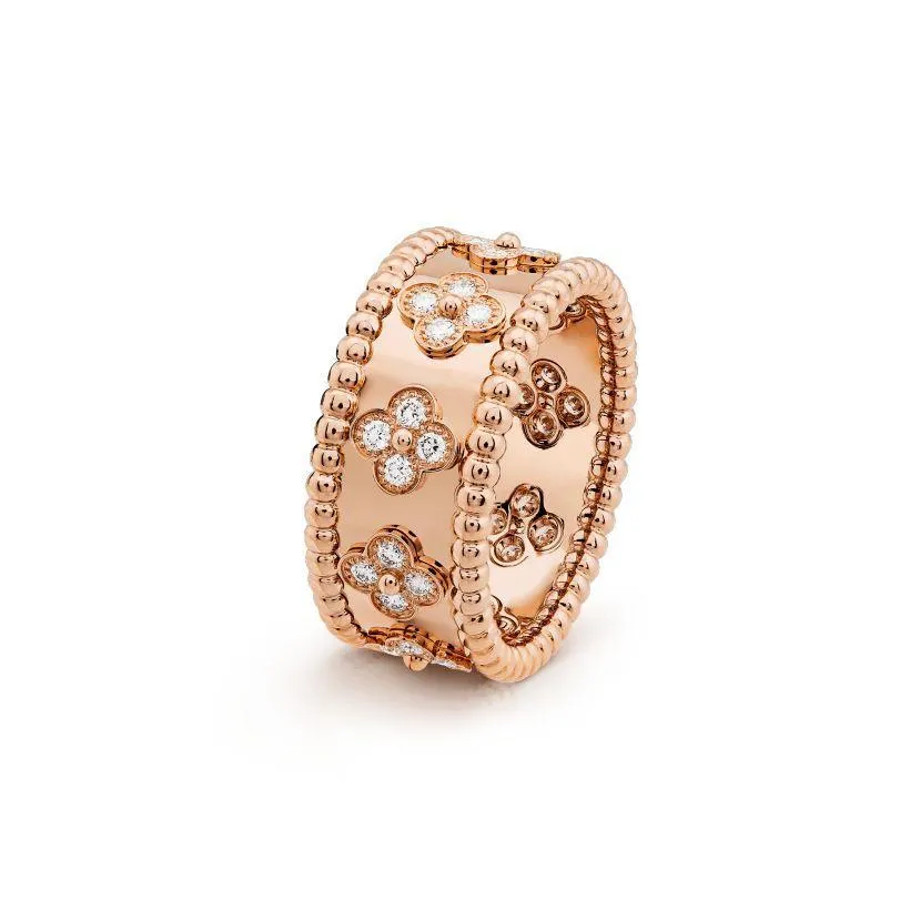 【Vancleef &amp; Arpels】 ペルレ クローバー リング、ミディアムモデル