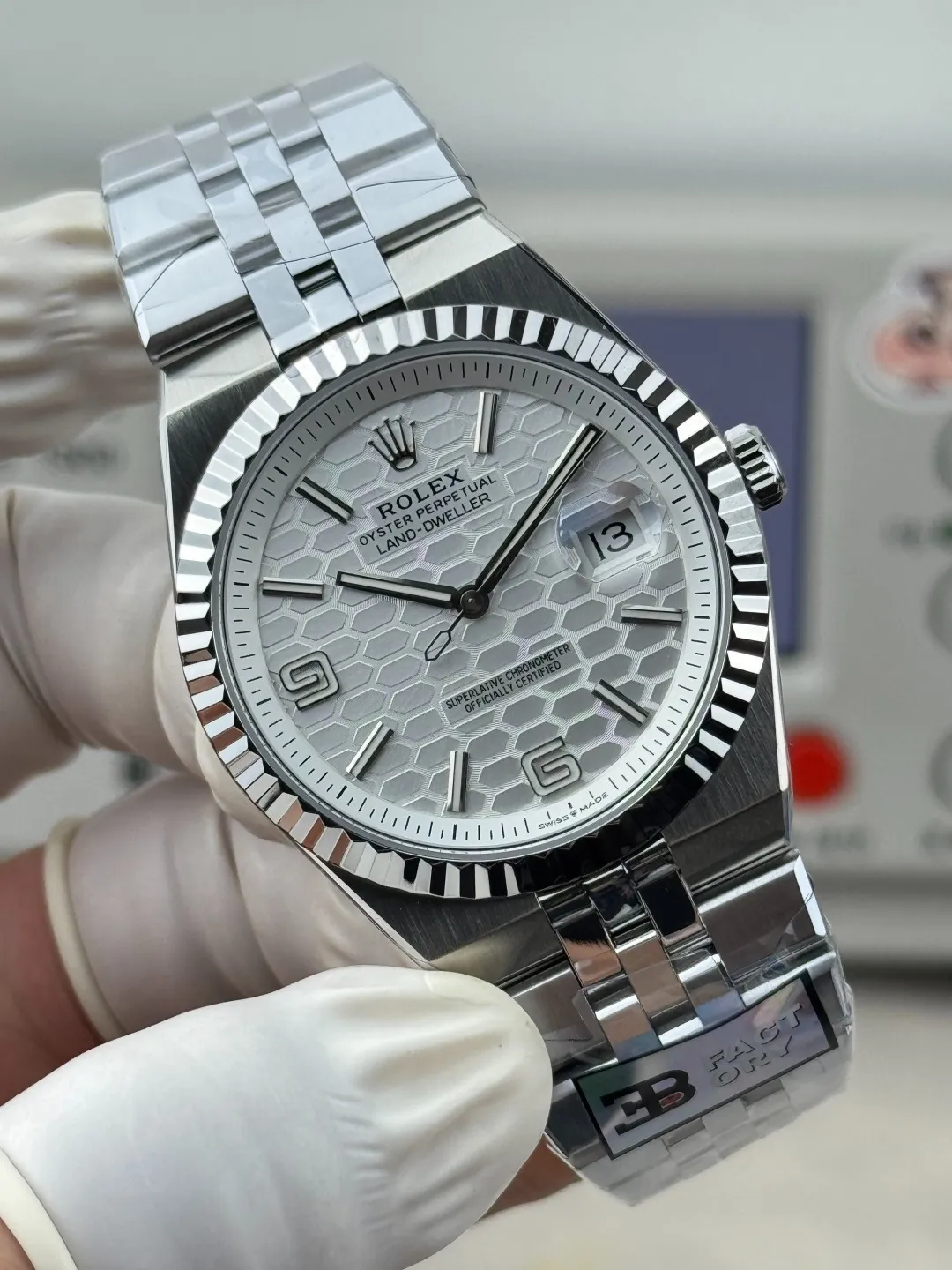 2025新作モデル ランドドゥエラー オイスター、40 mm、オイスタースチール&ホワイトゴールド 127334