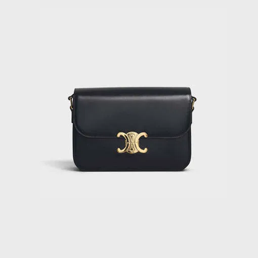【Celine】トリオンフ ミディアム ブラック
