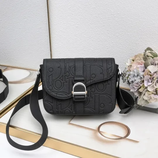 【大人気逸品】 ディオール サドル フラップメッセンジャー「Heritage」