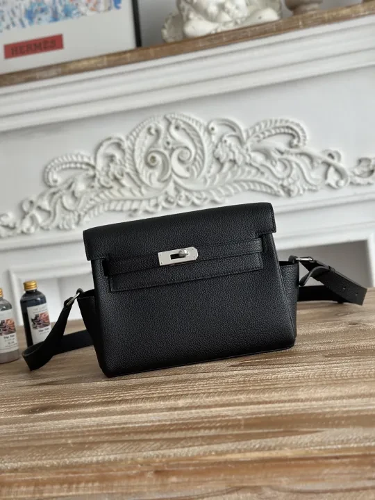 エルメス ケリー メッセンジャーバッグ「Kelly Bag」
