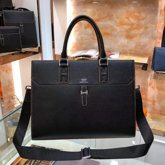 エルメス メンズ Tプレート ビジネスバッグ 「T Buckle Bag」