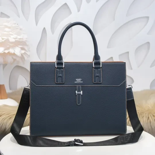 エルメス メンズ Tプレート ビジネスバッグ「T Buckle Bag」