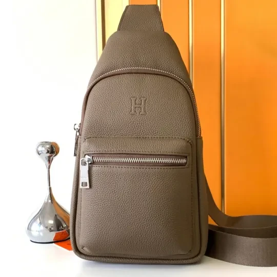 エルメス H エンボス レザー ファニーパック