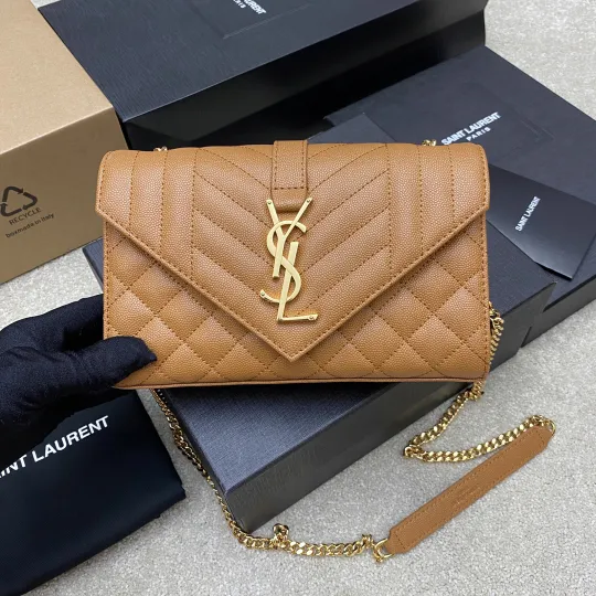 サンローラン「Saint Laurent」エンベロープ ショルダーバッグ