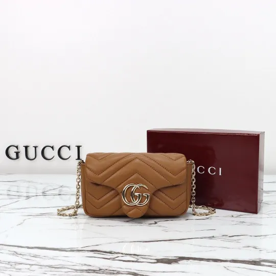 グッチ〔GGマーモント〕ミニ ショルダーバッグ「GG Marmont Bag」