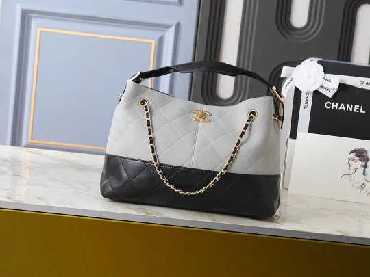 シャネル スモール ショッピングバッグ「Shopping Bag」
