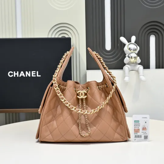 シャネル 25 ミニ/スモール ハンドバッグ「CHANEL 25 Handbag」