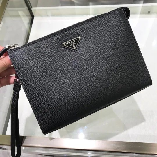 プラダ「Prada」メンズクラッチバッグ 2NE007 レザーアクセサリー