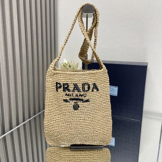 プラダ「Prada」ラフィアトート クロスボディバッグ
