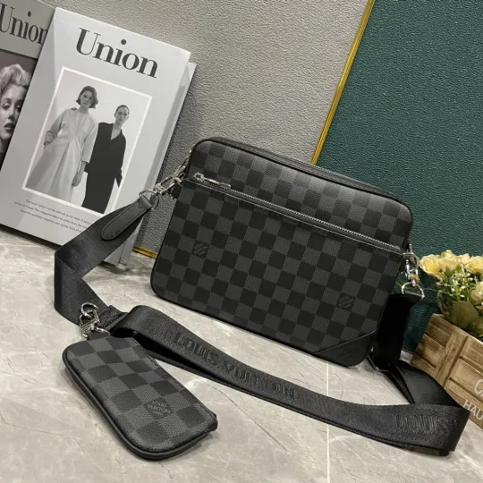 ルイ・ヴィトン「Louis Vuitton」新作 Trio メッセンジャーバッグ
