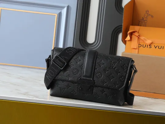ルイ・ヴィトン「Louis Vuitton」S-Cape メッセンジャーバッグ