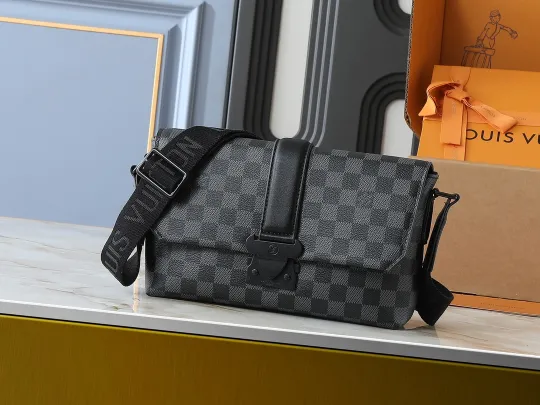 ルイ・ヴィトン「Louis Vuitton」S-Cape メッセンジャーバッグ