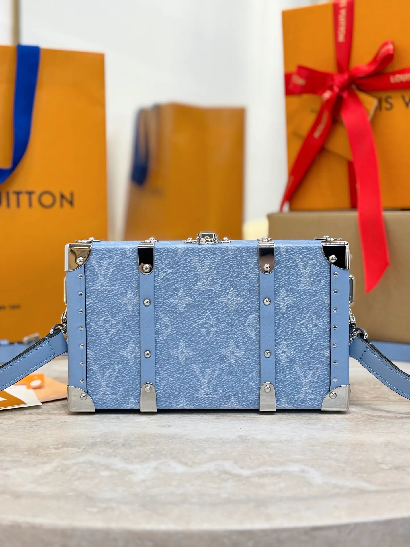 ルイ・ヴィトン「Louis Vuitton」Wallet Trunk Taigarama メッセンジャーバッグ