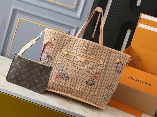 ルイ・ヴィトン ネヴァーフル・インサイドアウト MM バッグ「Neverfull Bag」