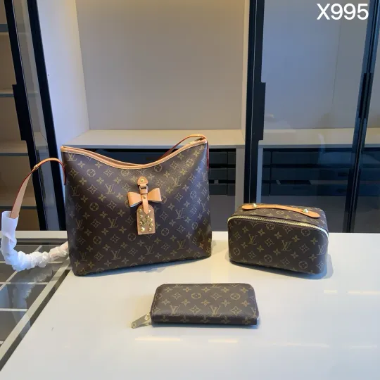 「ルイ・ヴィトン」LOUIS VUITTON ショルダーバッグ+メイクポーチ+長財布 3 点セット 限定セール 大人気販売中
