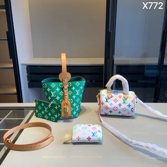 「ルイ・ヴィトン」LOUIS VUITTON ブルーモノグラム バケットバッグ+マルチカラー ミニスピーディ+ポーチ+コインケース 4 点セット 限定セール 大人気販売中