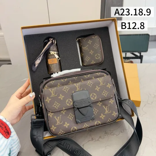 「ルイ・ヴィトン」Louis Vuitton モノグラムメッセンジャーバッグ+財布+チャーム ギフトセット 限定セール 大人気販売中