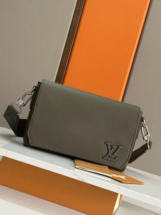 ルイ・ヴィトン「Louis Vuitton」テイクオフ・メッセンジャー