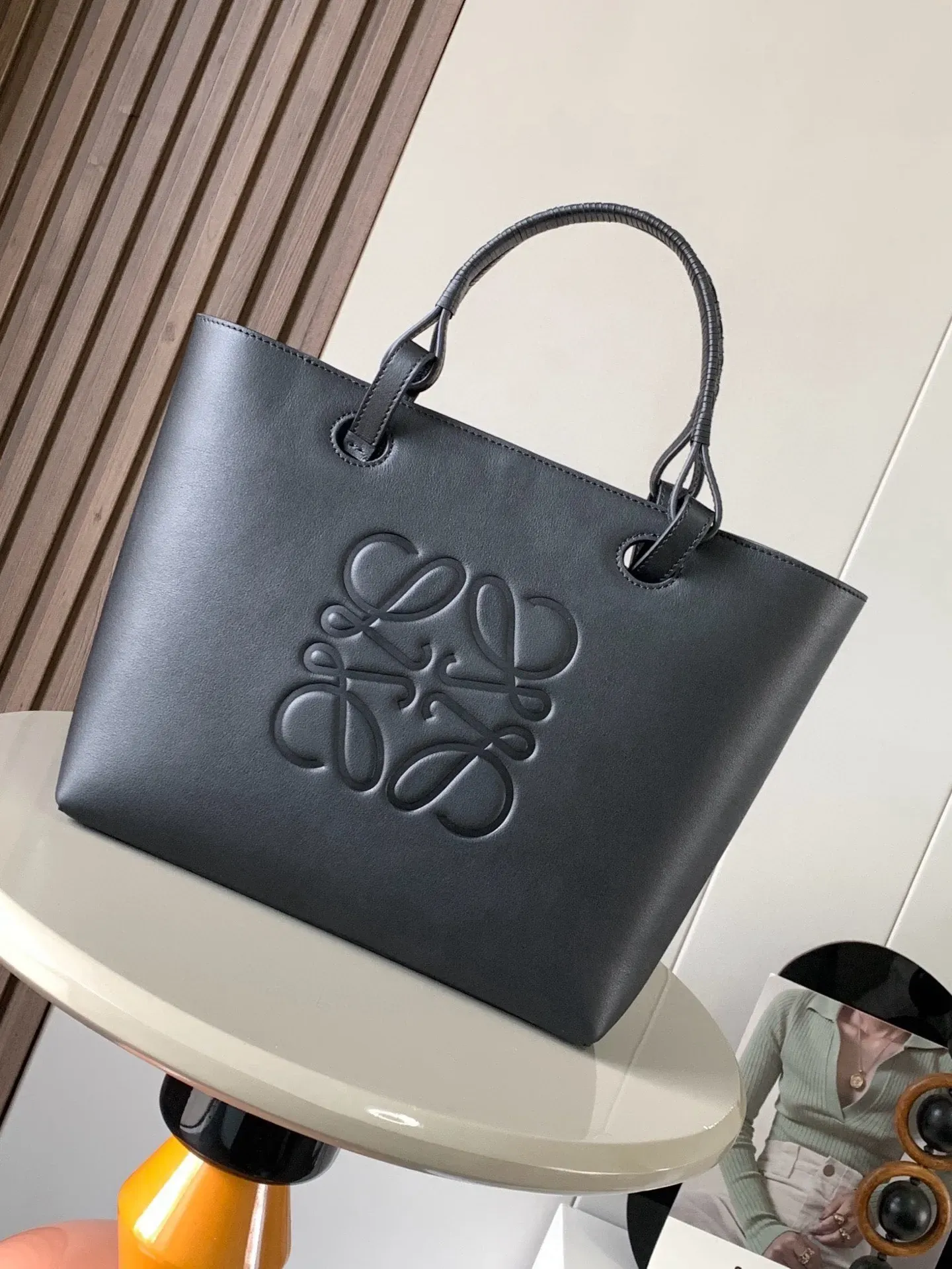ロエベ「LOEWE」 Anagram Tote レザー&リネン トートバッグ