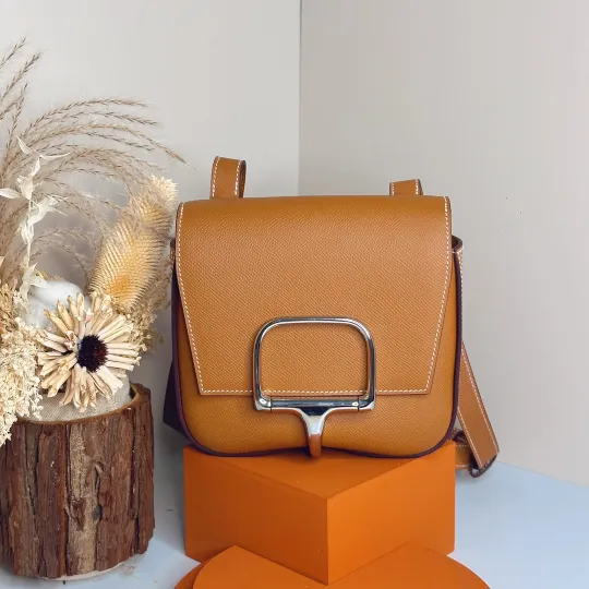【厳選新入荷】エルメス Della Cavalleria Mini サドル金具クロスボディバッグ「乗馬モチーフ本革ショルダー」
