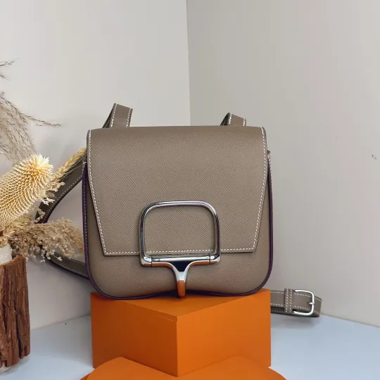 【厳選新入荷】エルメス Della Cavalleria Mini サドル金具クロスボディバッグ「乗馬モチーフ本革ショルダー」
