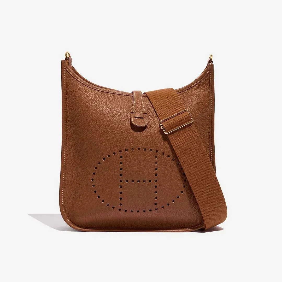 【HERMES】🔥「STORY」雑誌掲載💓高垣麗子さんの愛用しているエルメスの大人気新作“ÉVELYNE”バッグを入手